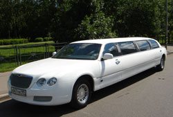  Bentley replica /    2